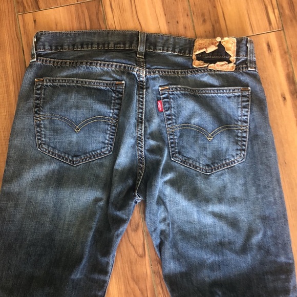 Mens Levi’s 33x30 - Picture 2 of 3
